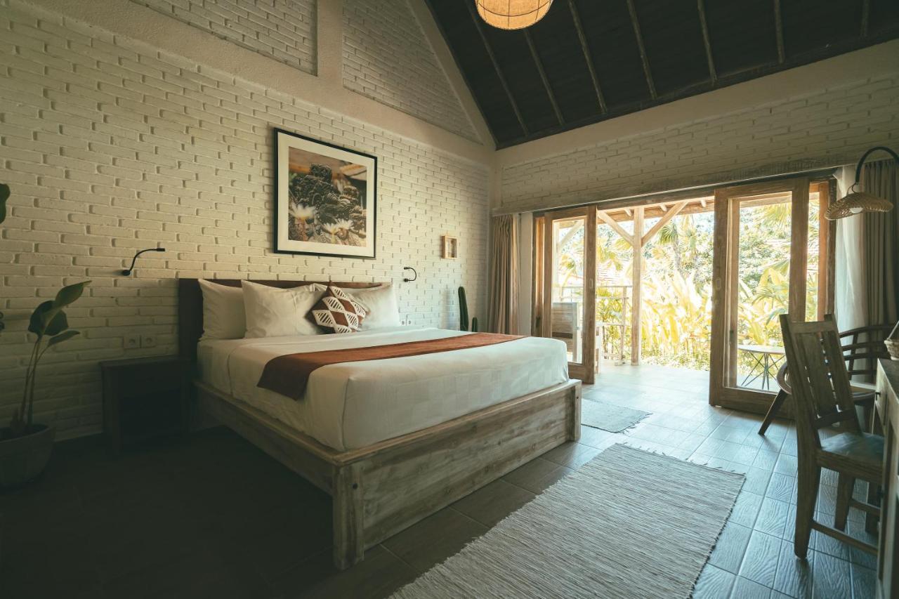 Cari Surf Camp & Studio'S Uluwatu  Ngoại thất bức ảnh