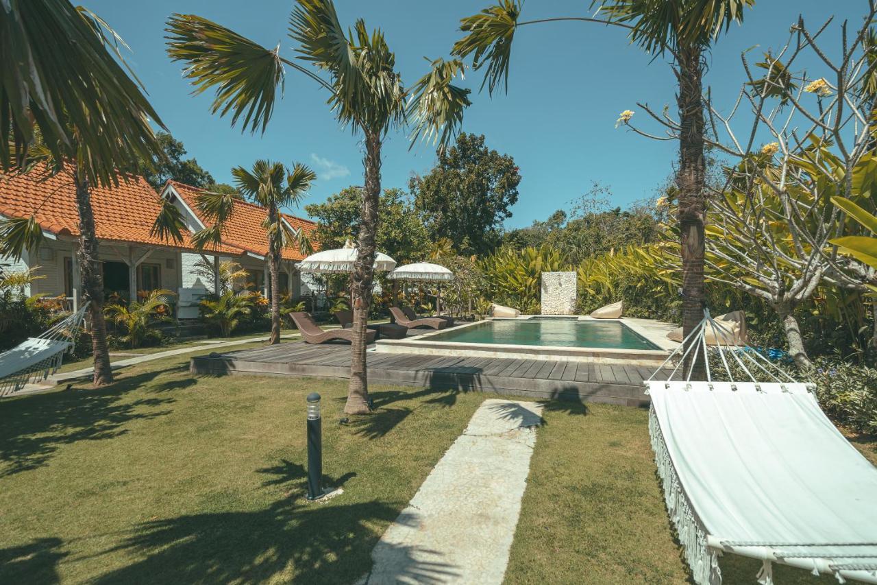 Cari Surf Camp & Studio'S Uluwatu  Ngoại thất bức ảnh
