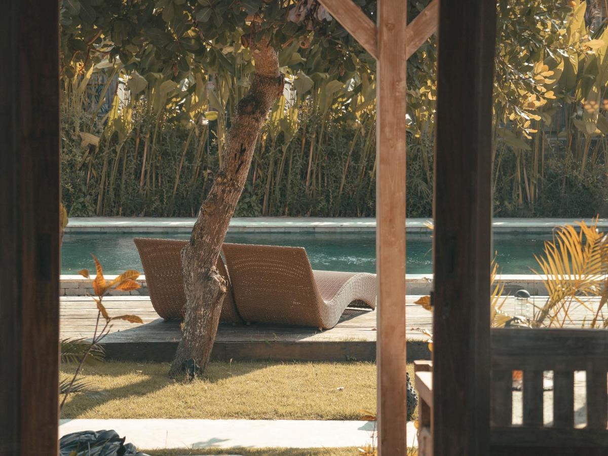 Cari Surf Camp & Studio'S Uluwatu  Ngoại thất bức ảnh