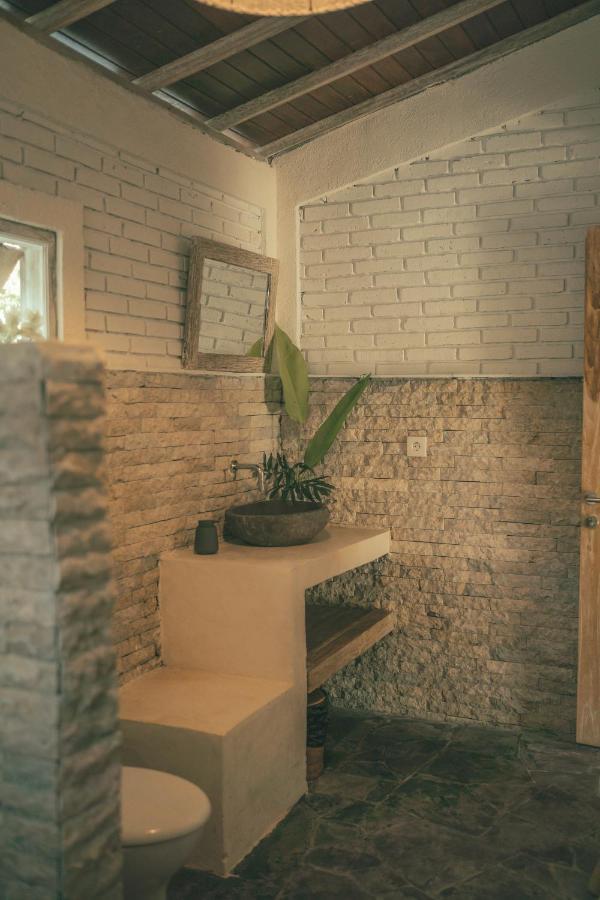 Cari Surf Camp & Studio'S Uluwatu  Ngoại thất bức ảnh