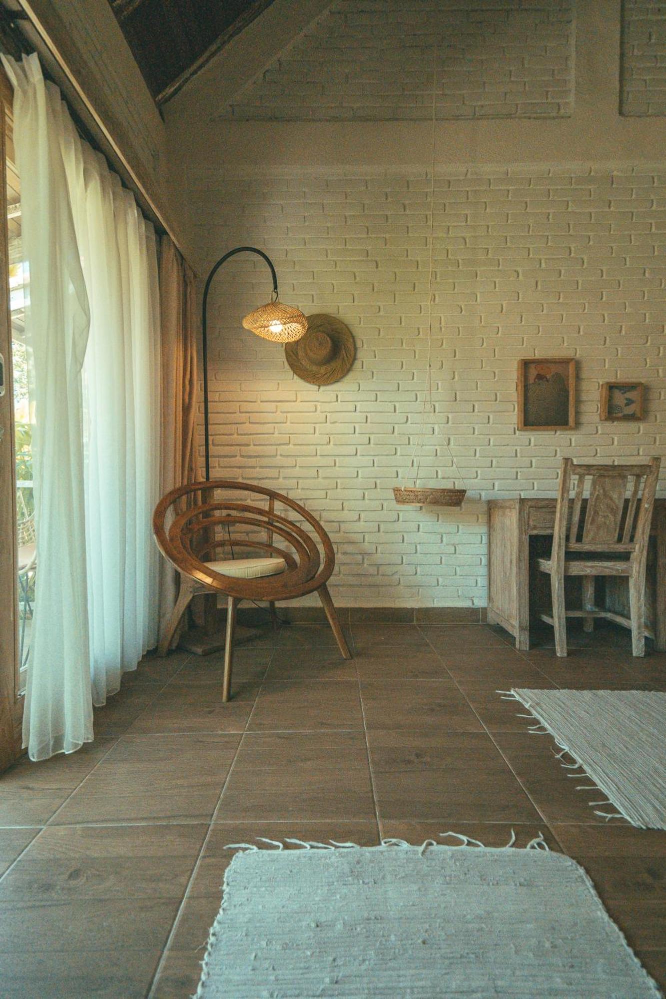 Cari Surf Camp & Studio'S Uluwatu  Ngoại thất bức ảnh